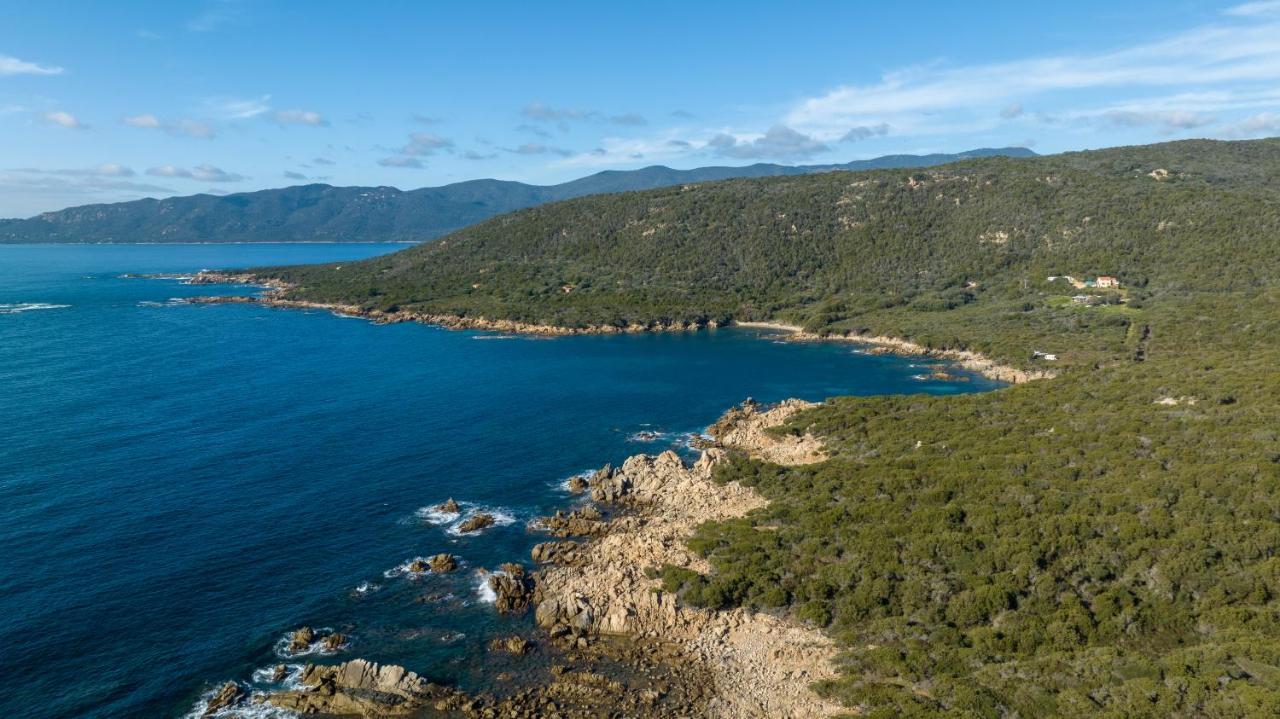 Апартаменты La Punta Geronimi Порто-Полло Экстерьер фото